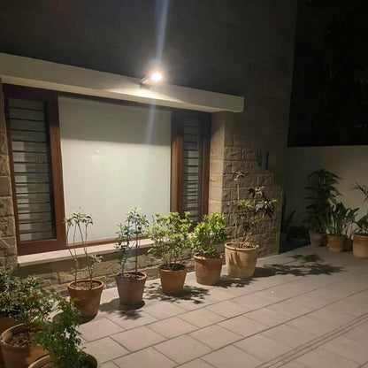 Ultronics Solar Wall Light